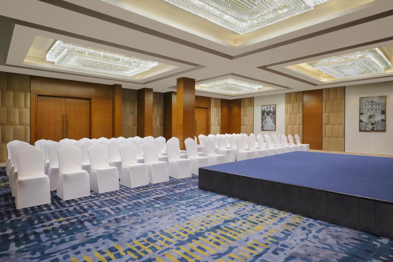ホテル Fairfield By Marriott Goa カラングート エクステリア 写真