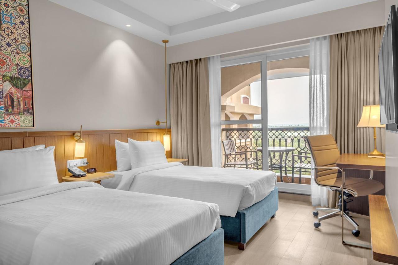 ホテル Fairfield By Marriott Goa カラングート エクステリア 写真